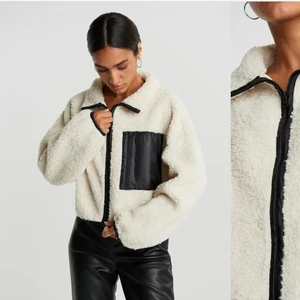 slutsåltd jacka från gina tricot stl S - slutsåld gina tricot jacka i storlek S, passar även xs. pris kan diskuteras vid snabbaffär