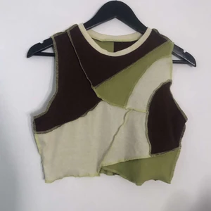 Söt topp - Använt fåtal gånger, frakt 22 kr