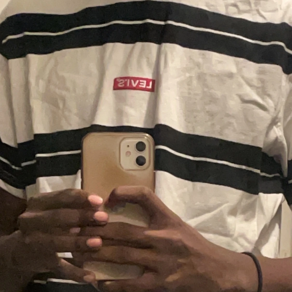 Levis middle logo tshirt