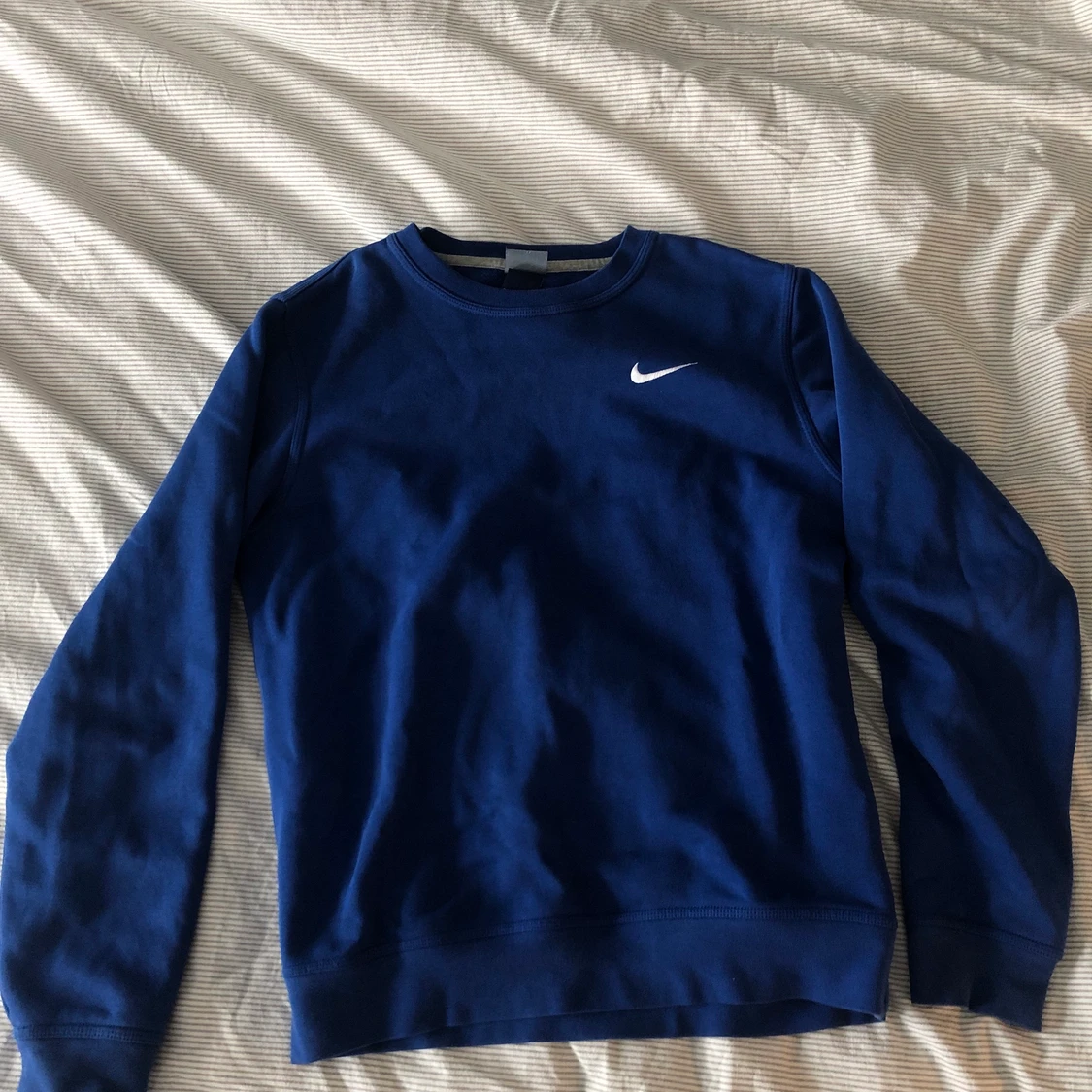 NIKE sweater