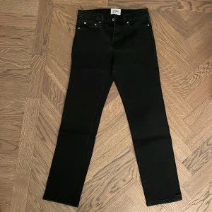 Jeans från Zara  - Jeans från Zara i storlek 34