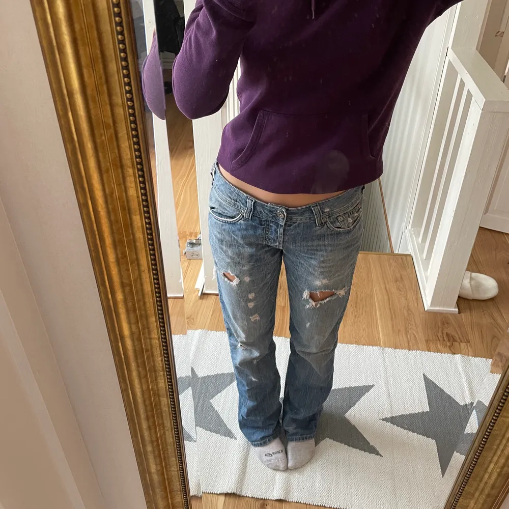 Superfin lila hoodie som har blivit lite för liten för mig.⭐️. Hoodies.