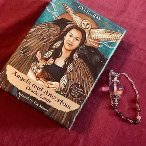 Orakelkort reading - Har du frågor om något? Kärlek? Framtiden? Behöver du råd eller vill ha en generell läggning? Jag gör läggningar med mina orakelkort samt svarar på ja/nej frågor med min pendel ❤️ Pris: gratis eller valfri swish 