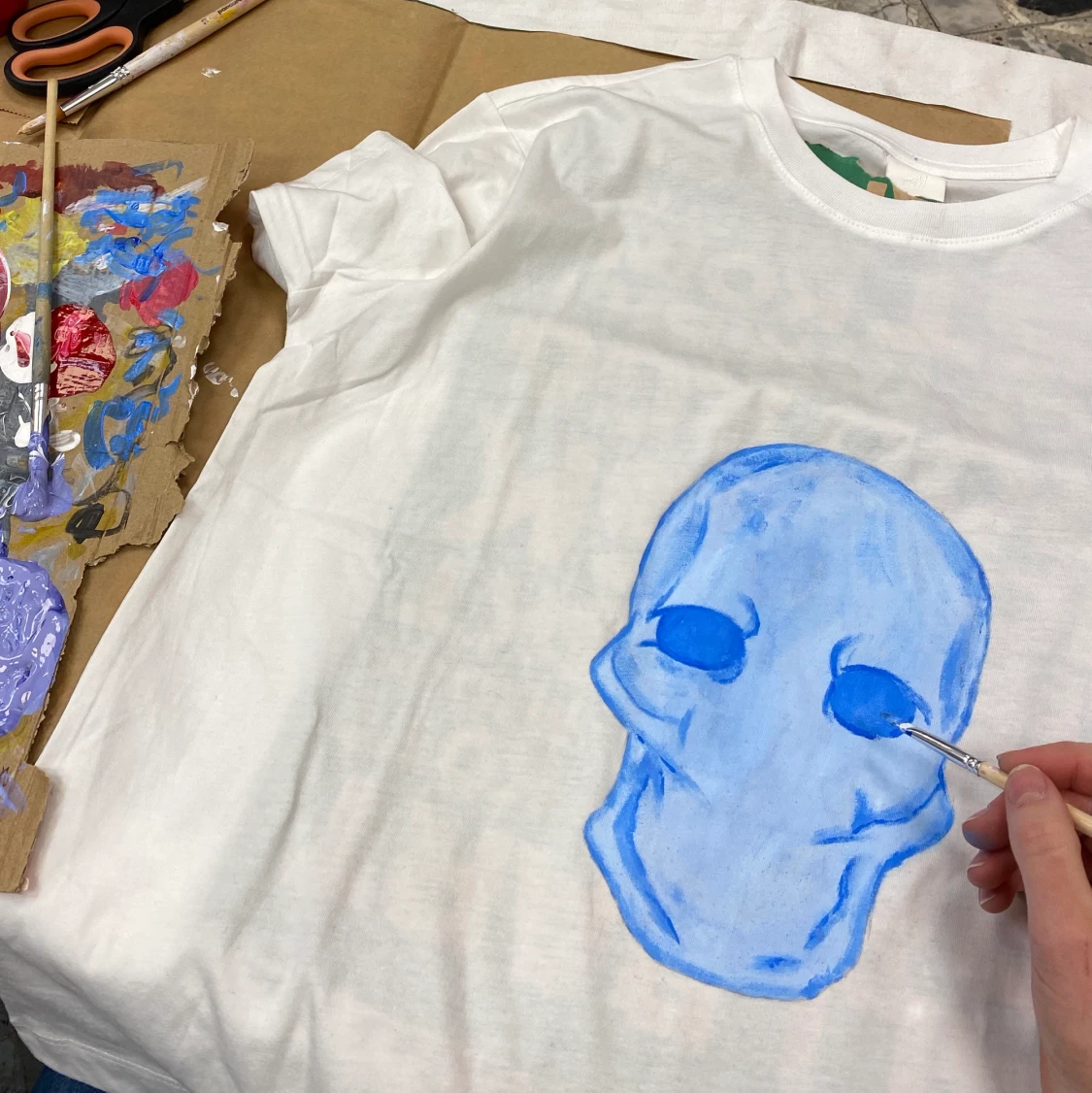 HANDMÅLAD T-SHIRT - 91