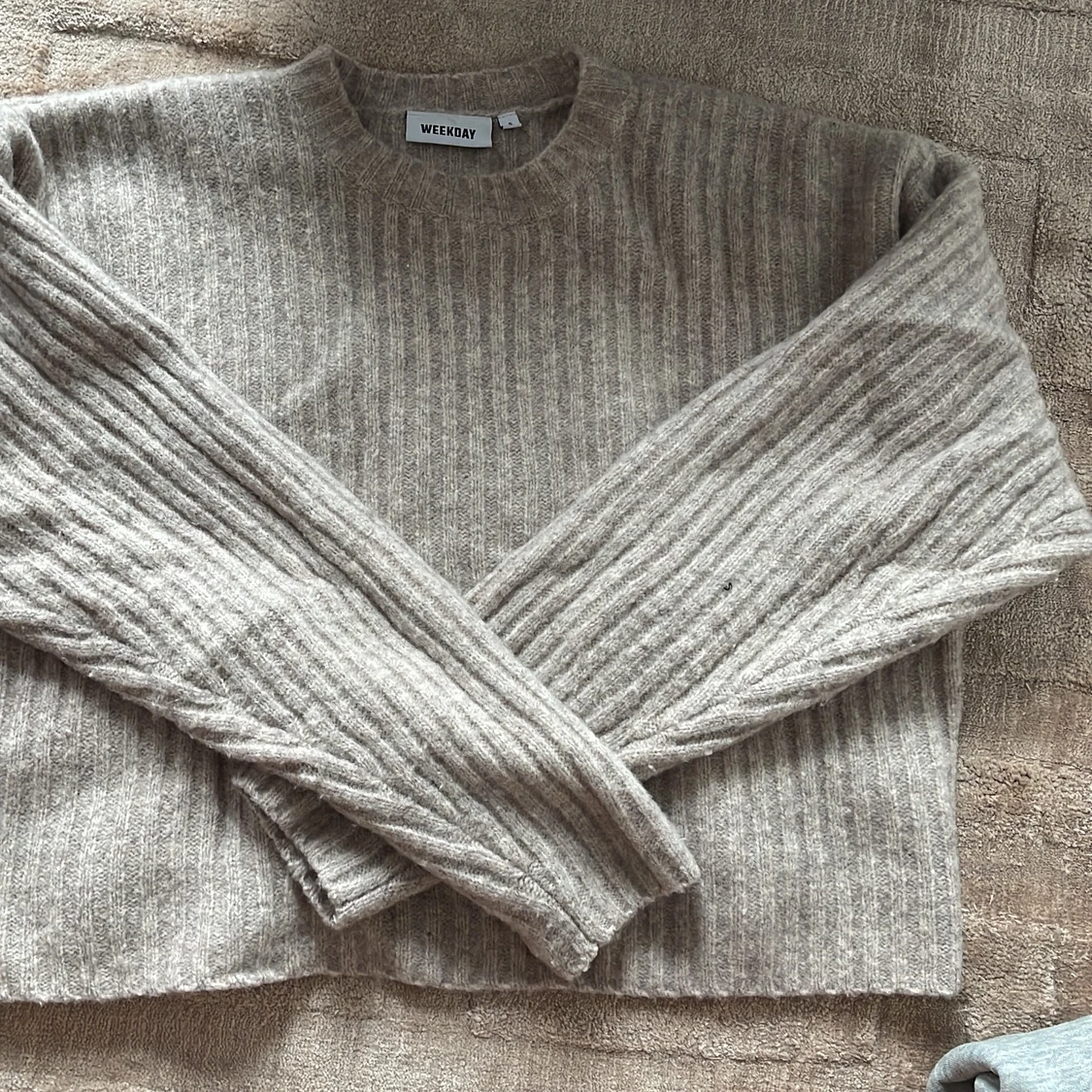 Weekday tröja 