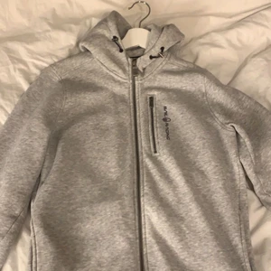 Sail racing  - Grå sail racing kofta. Används inte längre.