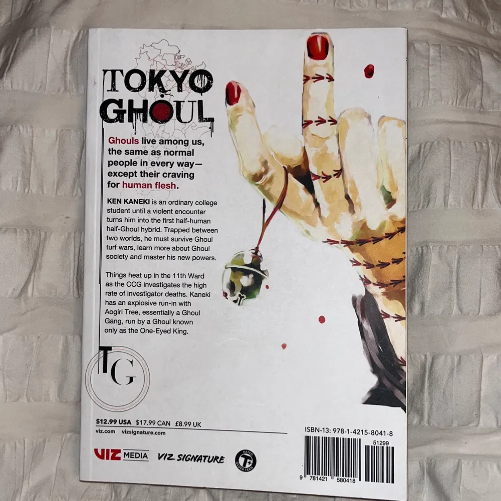 Tokyo Ghoul manga volym 6. Inga skador eller liknande. Köpare står för frakt! Pm för mer info <3. Övrigt.