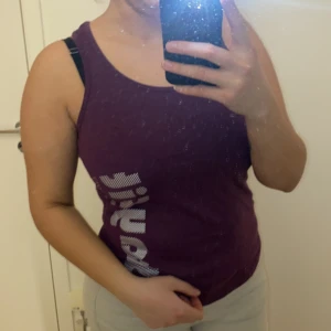 Träningstopp - Träningstopp i storlek S