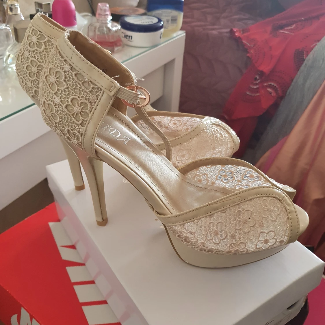 Kläning storlek 40 skor är oanvänd storl40 - 91