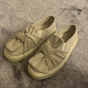 Skor - skor från Nelly, storlek 39.