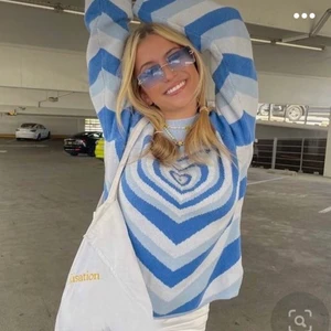 Heartwavesweater CIDER - Populär tröja från CIDER, strl S💗 ASSKÖNT material!!  Två första bilderna lånade, skriv för fler bilder!