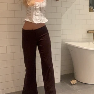 Lågmidjade kostymbyxor! - Så snygga lågmidjade bruna kostymbyxor strl 34. 300kr!!