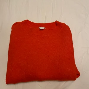 Hm stickad  - Orange, skön stickad tröja från H&M. 