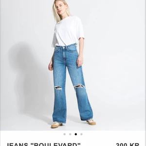 Lager 157 jeans  - Säljer 2 par nästan helt nya jeans jätte fina och så ett par är i xxs och ett i xs 