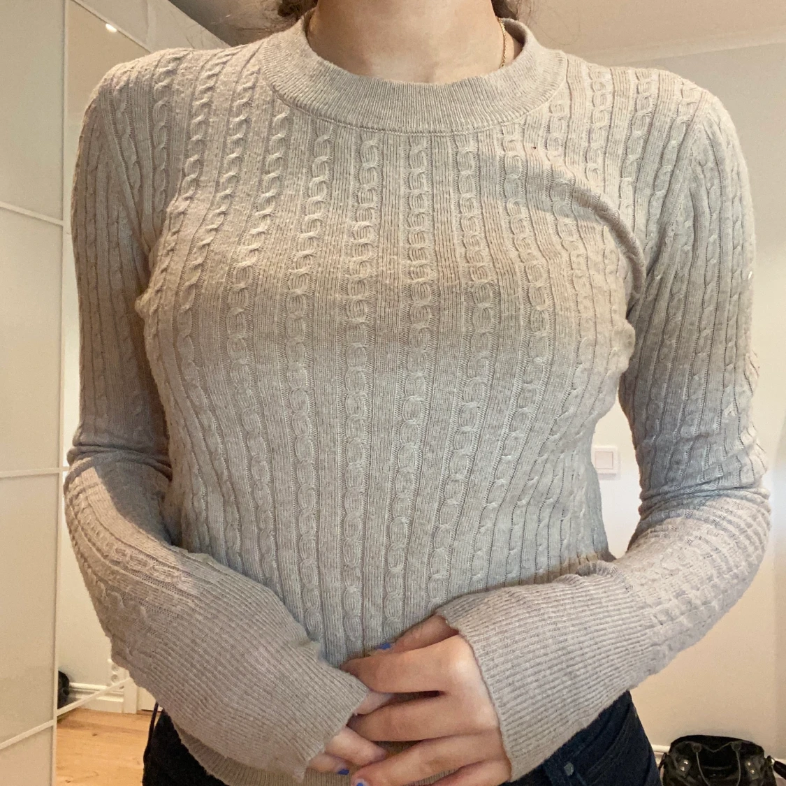 Beige tjock tröja  - 90