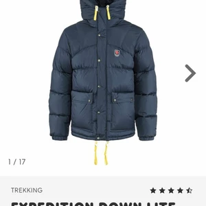 Fjällräven jacka  - Säljer nu min fjällräven jacka dam expidision down lite. Säljer pågrund av att jag vill köpa en annan färg så vill ha ett bra pris. Den har inga skador😍⚡️