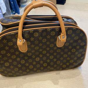 Louis Vuitton väska, kopia