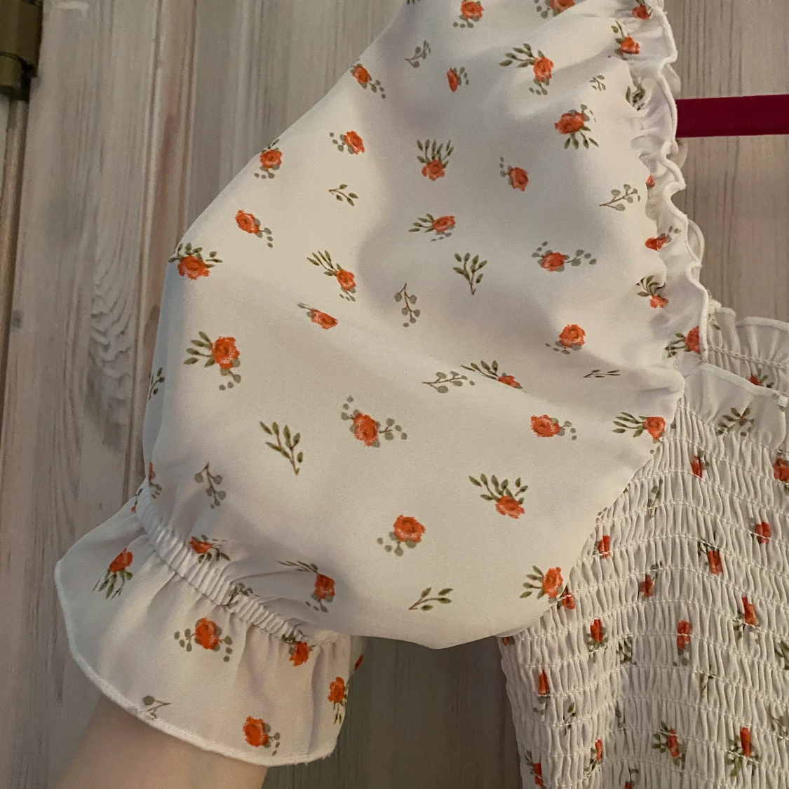 Vit klänning med puffärm - 90