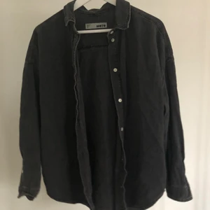 Grå ”jeans” skjorta - Grå skjorta