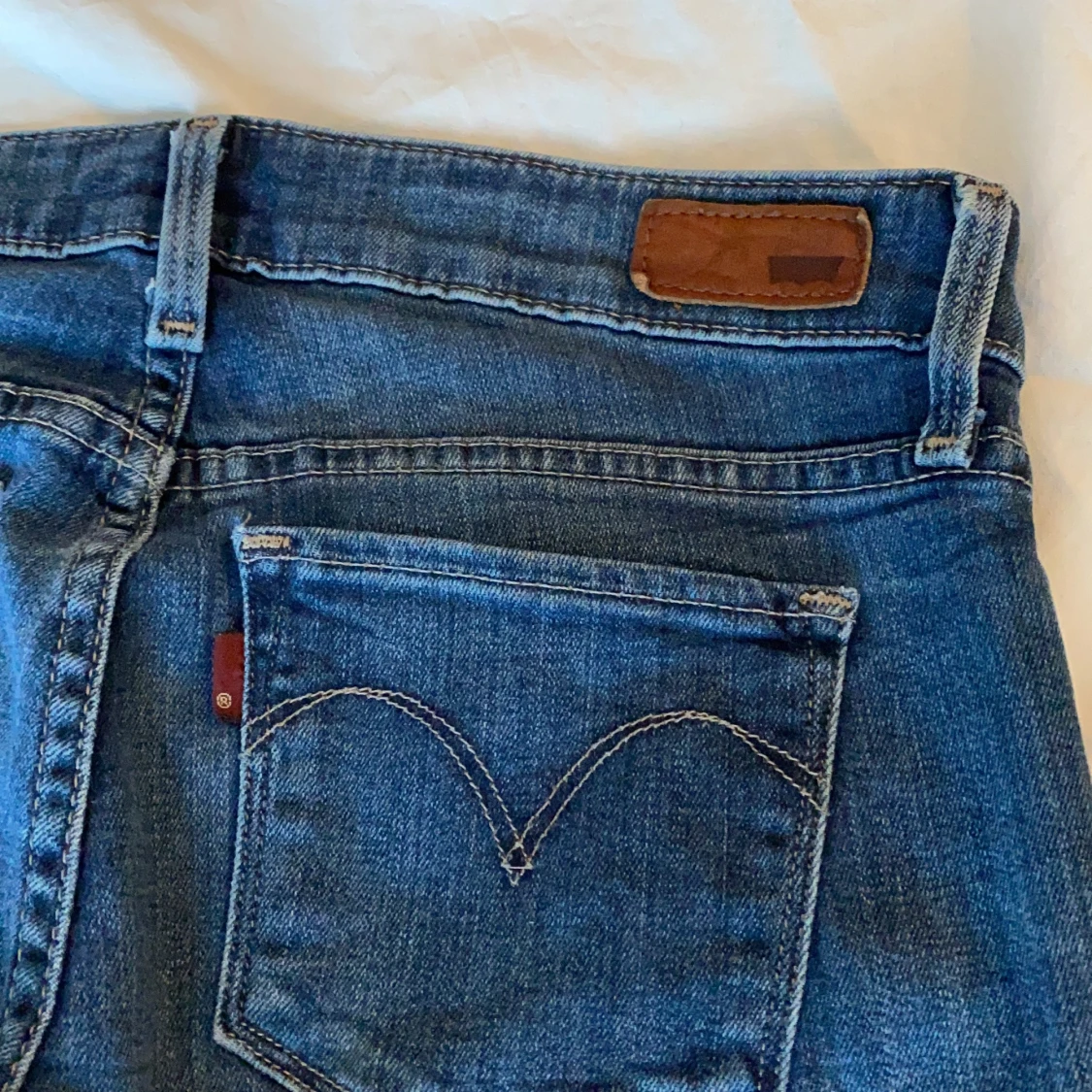 Lågmidjade Levis jeans 👖  - 91
