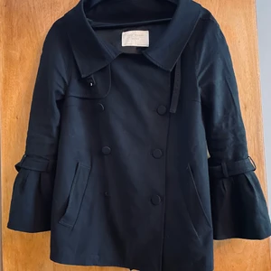 Jacka från Zara Women - Jacka i bruksskick. En knapp fattas.