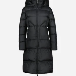 Cedrico monet puffer long helt ny - Helt ny köpt idag storlek xxs kvitto påse tags följer med. Nypris 6500