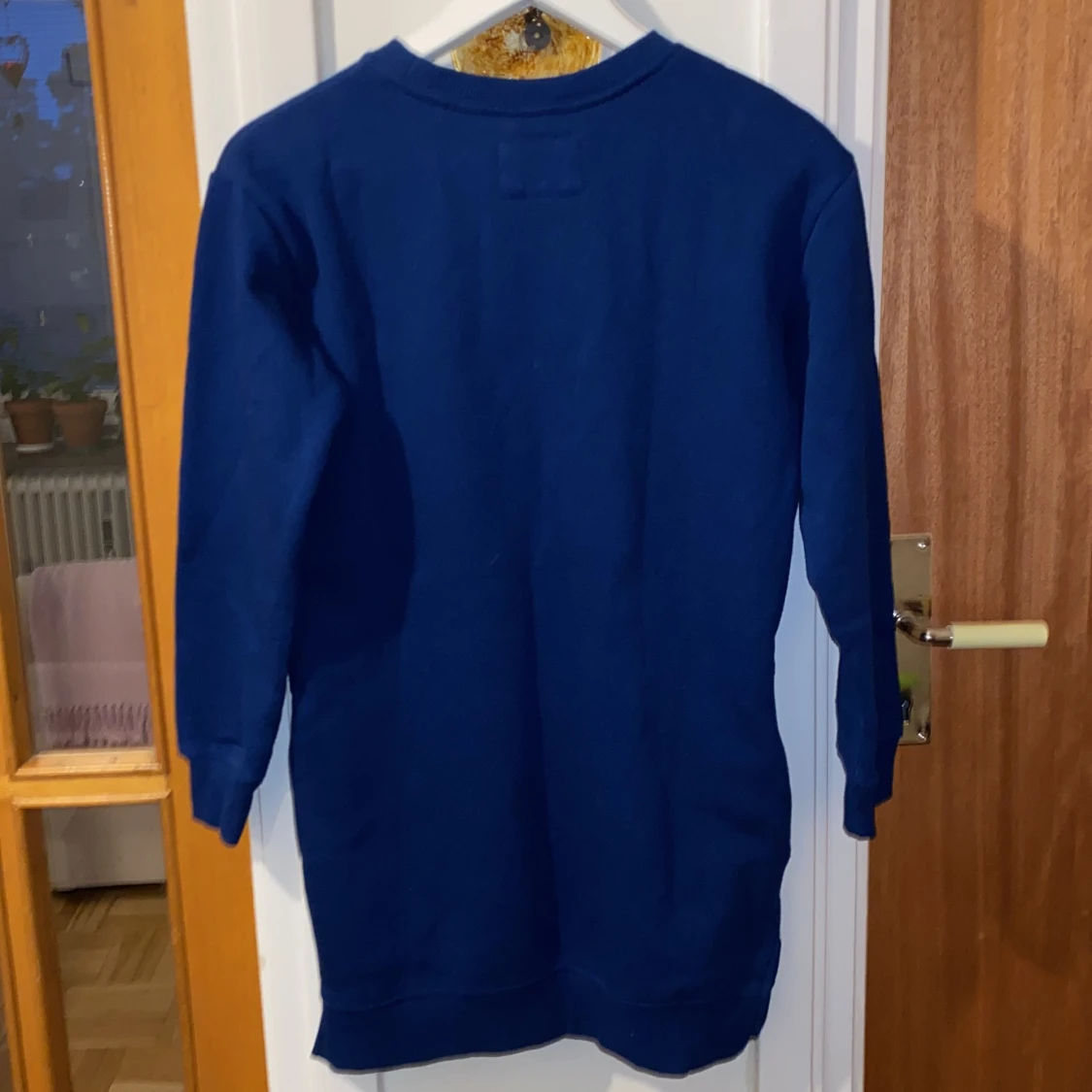 Alcott tröja med fina detaljer!💙💙💙  - 90