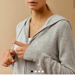 Soft goat tröja - Säljer min soft goat tröja då den inte kommer till andvändning! Säljer för 1400 då den är i bra skick! Budgivning om många är intresserade 