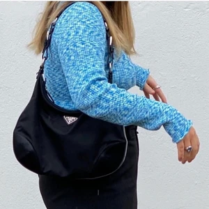 Topp - Stickad Blå topp. Egna bilder