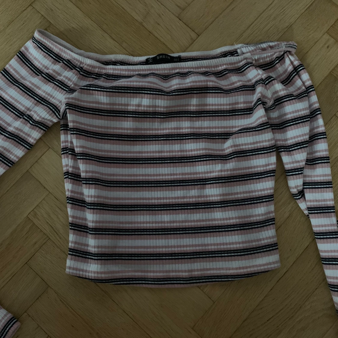 White pink shirt  - 90