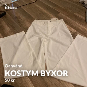 Kostymbyxor  - Har ej använt 