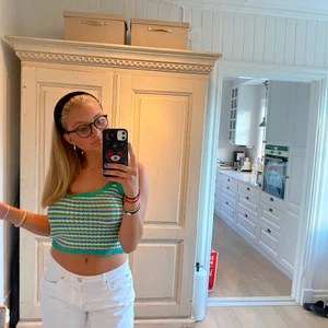 Linne⚡️💕 - Säljer detta jättefina linne från strandivarius!!⚡️Använt 1 gång💖