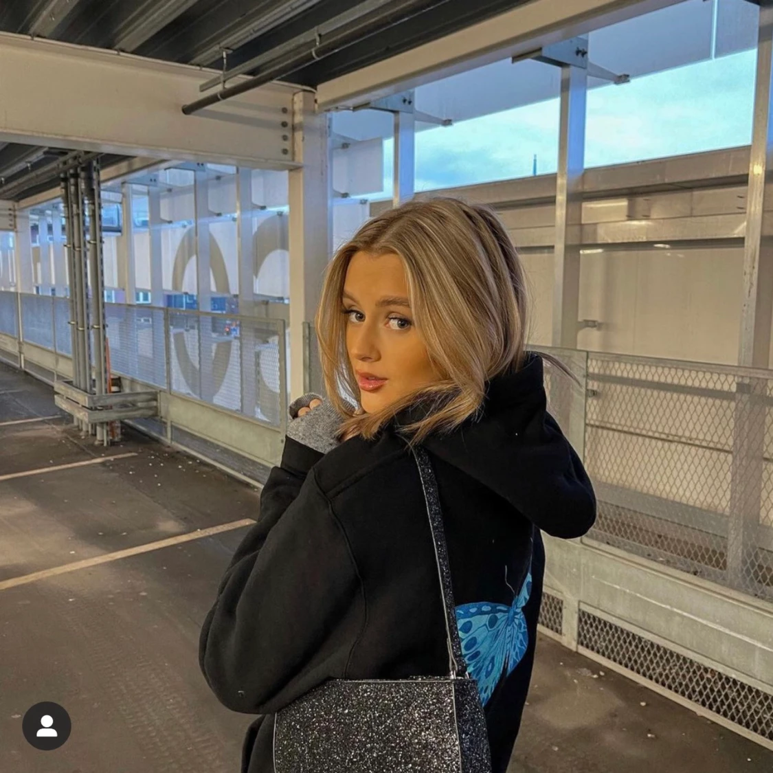 Glittrig väska❤️