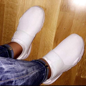 Nike skor sökes!! - Jag söker liknande skor, någon som vet vad modellen heter? Hör gärna av er i sånna fall i DM ❤️