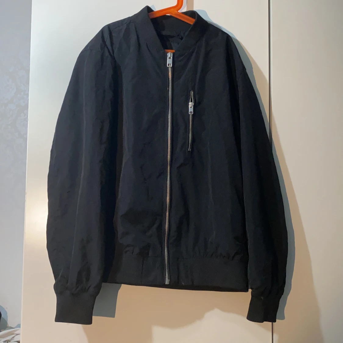 Svart Bomberjacka  - 90