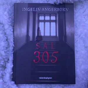 Sak 305 - Inga skador eller liknade på boken