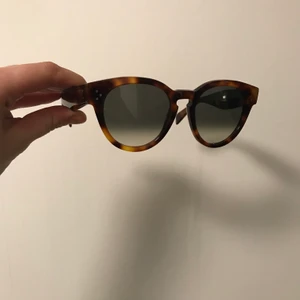 Céline Sunglasses - Beautiful Céline sunglasses, worn once! In perfect conditions!
