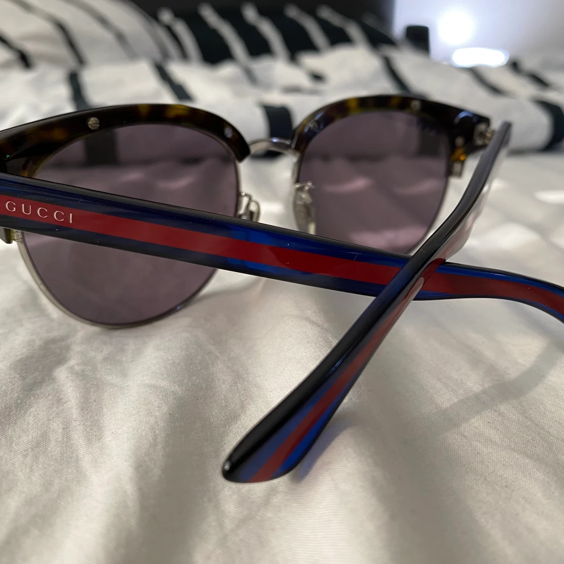 GUCCI Solglasögon!! - 90