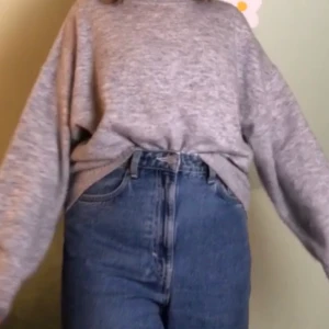 St M stor och skön tröja  - St M grå och pösig tröja ganka tunn men skön (pris kan diskuteras)💓