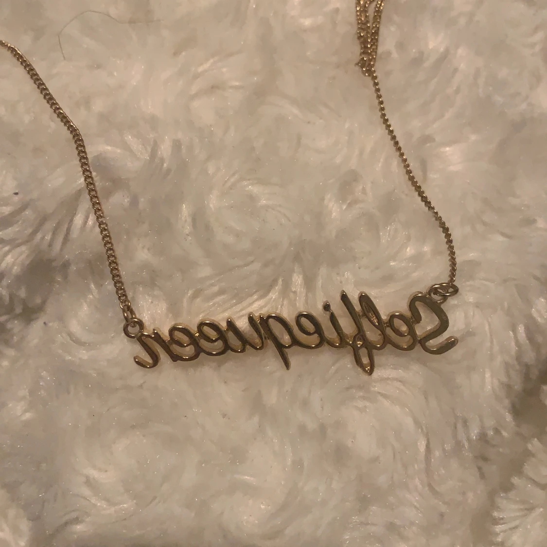 Halsband ”selfiequeen”