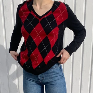 Röd rutig tröja  - Säljer min röd rutiga tröja pga den kommer ej till användning, aldrig använd och i bra skick(: 