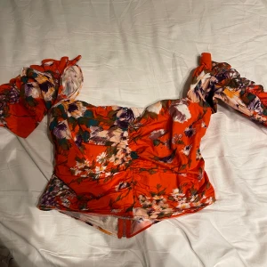 Sommar topp - Liten i storlek, inte strech