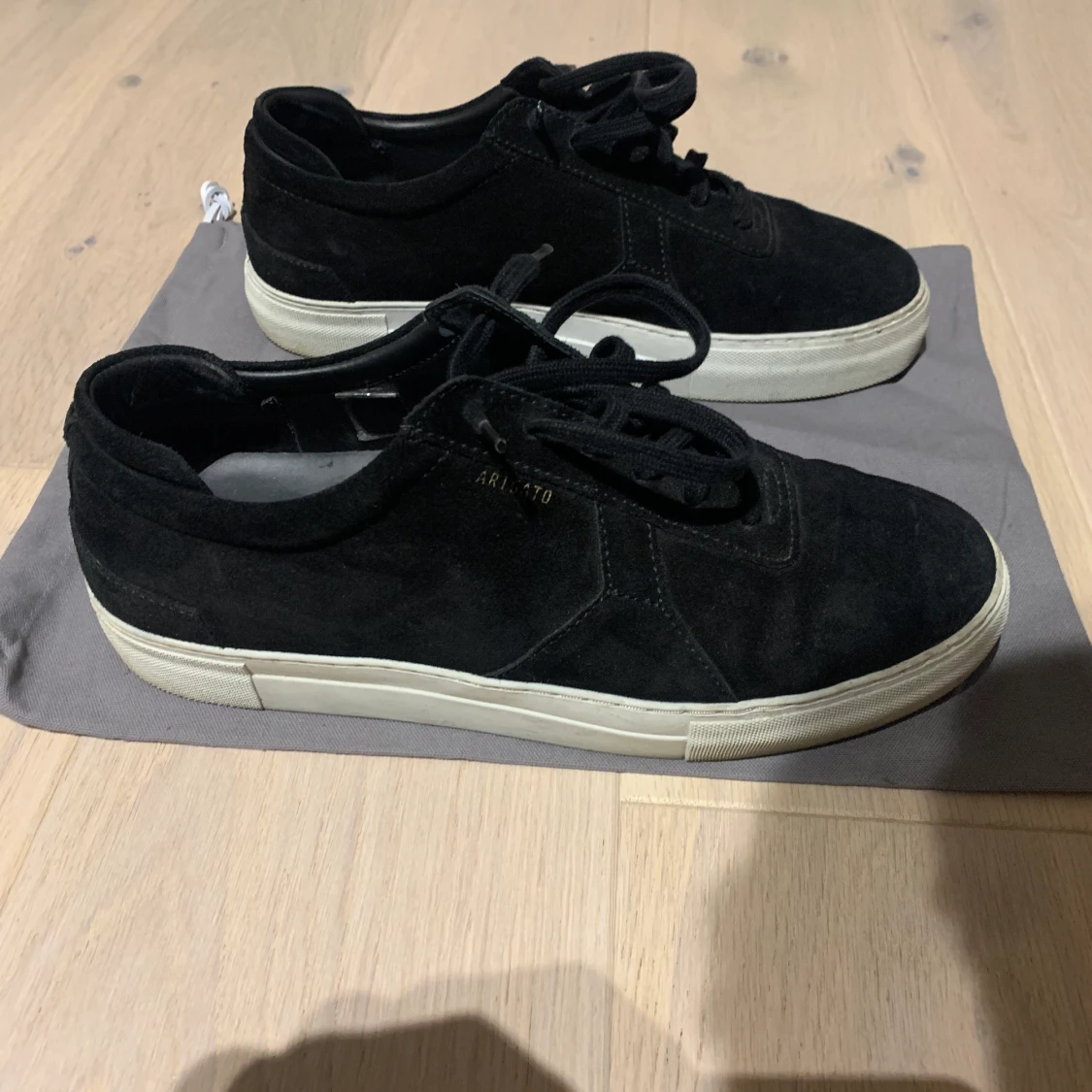 Arigato Platform Suede - 90