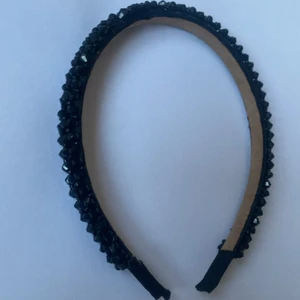 Diadem - Jättefint egentligen men passar inte i den❤️