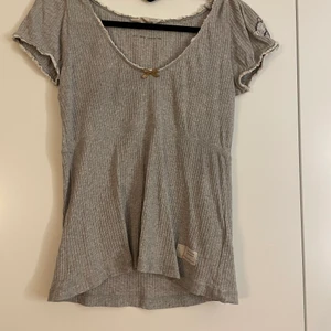 Odd molly T-Shirt - Odd molly t-shirt i nyskick! Kan även skicka med spårbart 