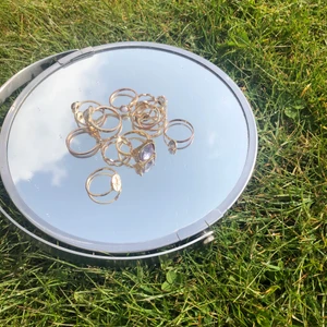 Ringar guld - Guldiga ringar i alla möjliga former. 12 st, skriv för fler bilder ✨ från Gina & hm