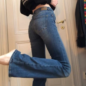 Bootcut jeans - Stretchiga bootcut/flared jeans