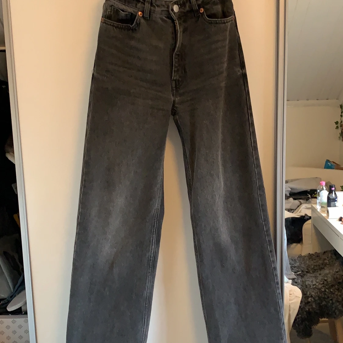 Monki vida Yoko Jeans Grå