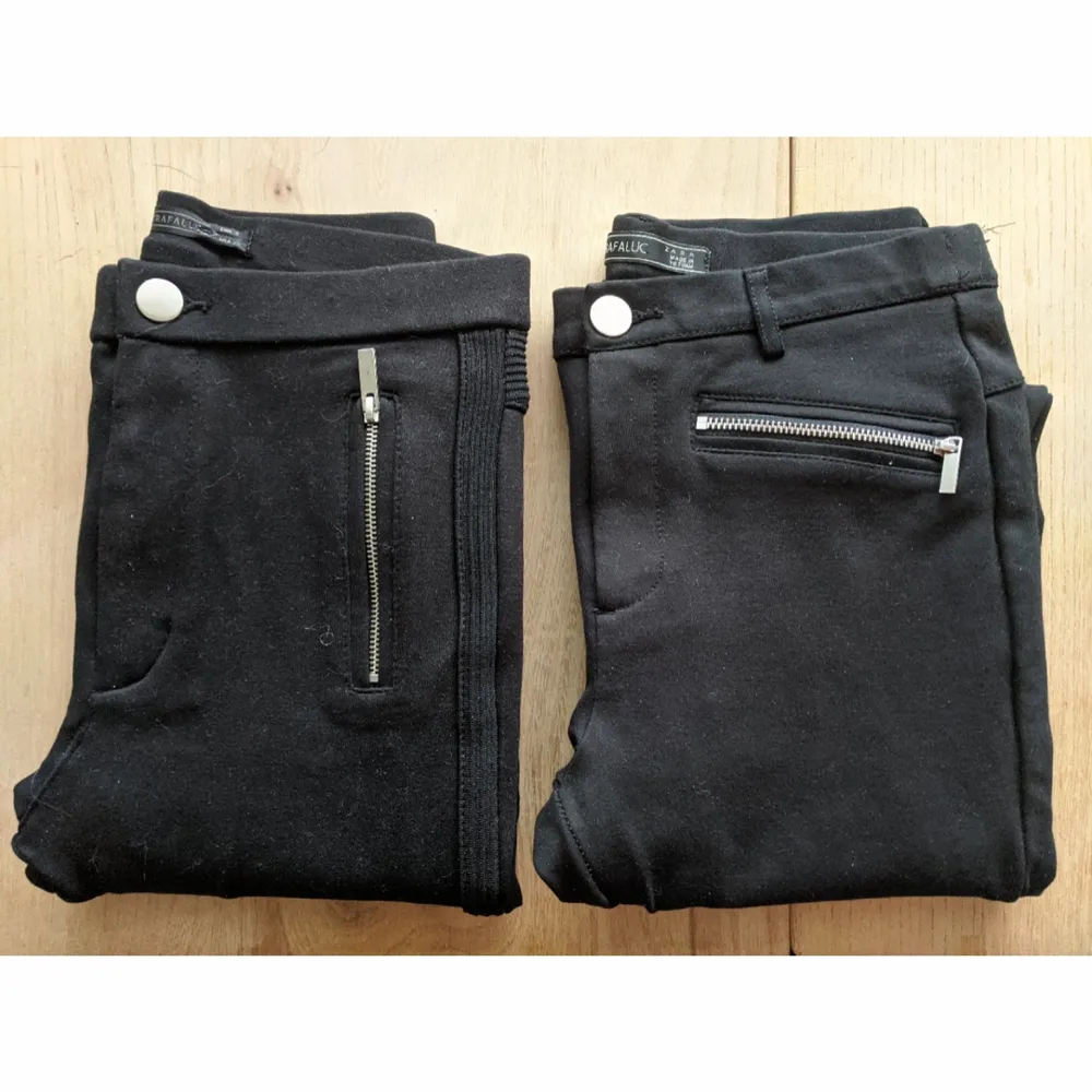 Säljer två svarta byxor i storlek S för 120kr, inklusive frakt. . Jeans & Byxor.