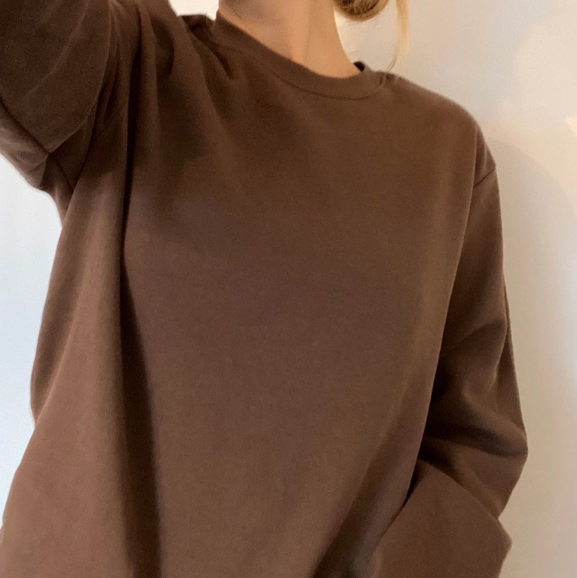Brun collegetröja  - 90